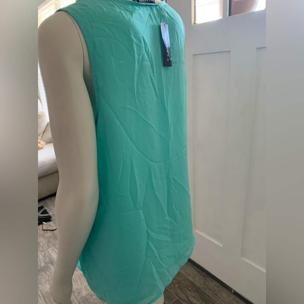 Metaphor stud Tank - Picture 4 of 7